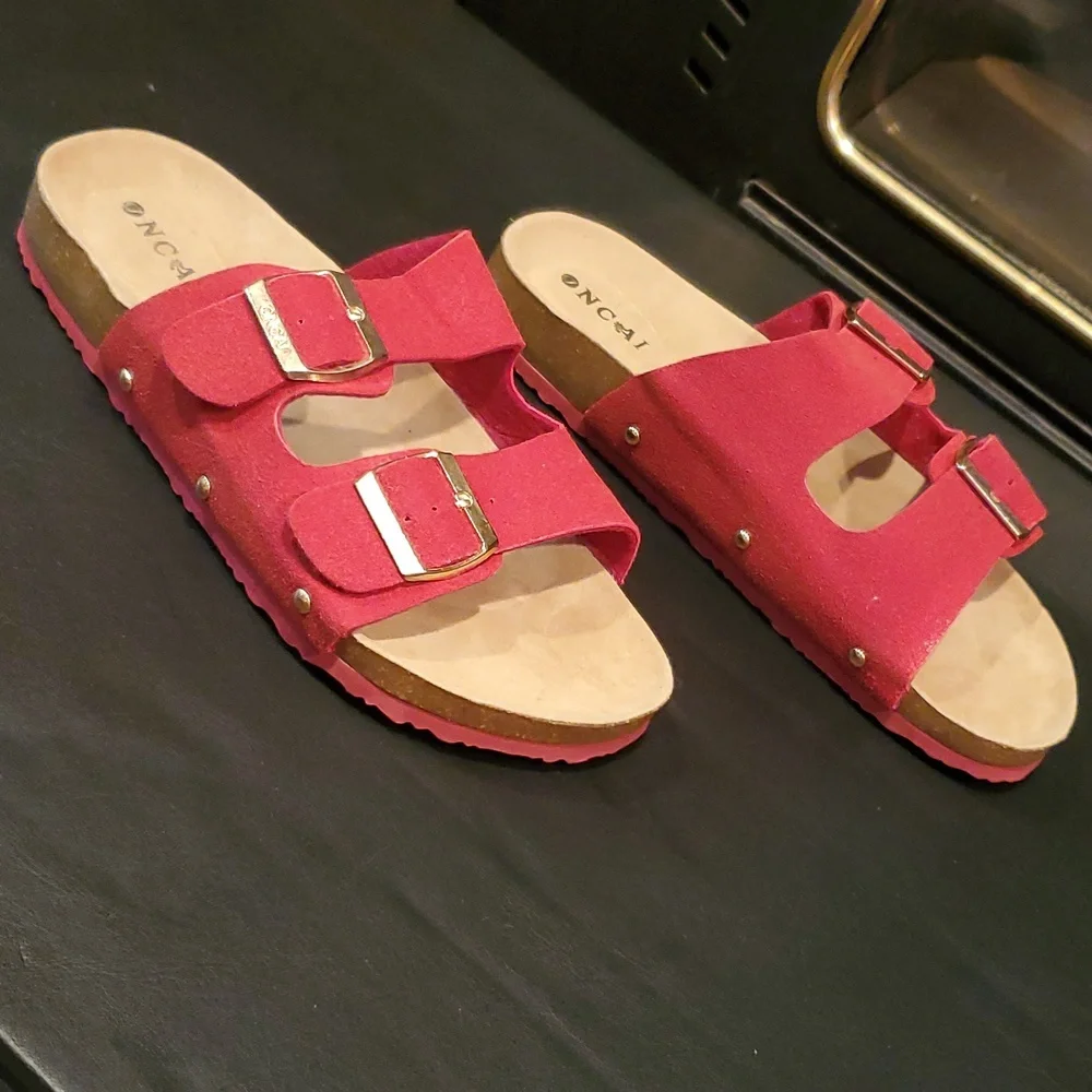 Oncai Sandals - Picture 5 of 9